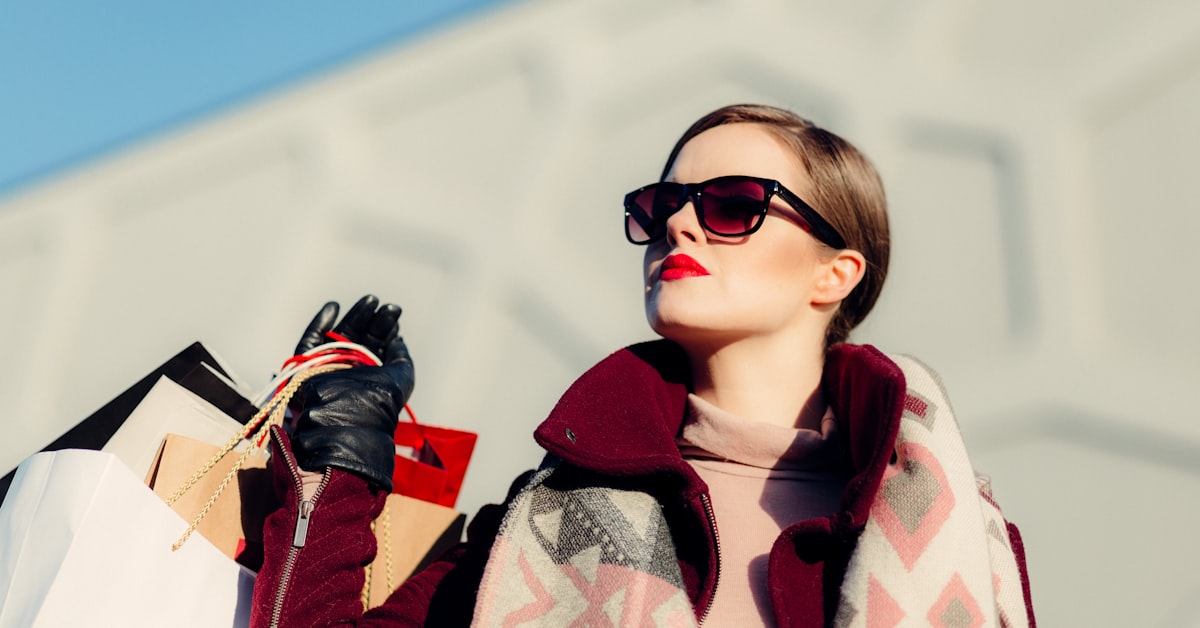 Mulher com look de moda feminina - Tendências Inverno 2026