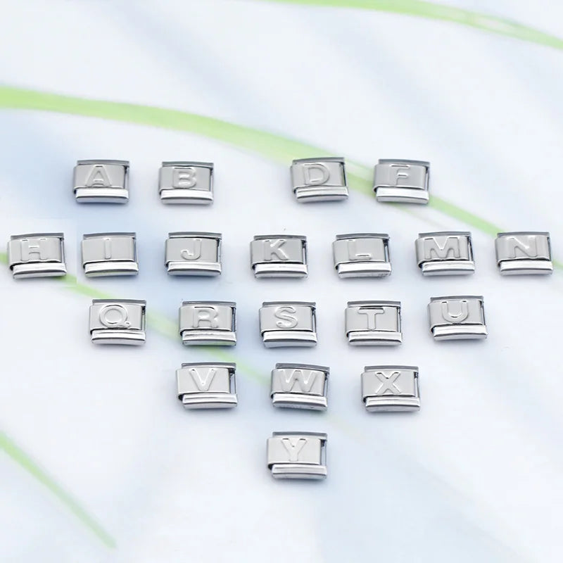 Charm Modular Inicial Prateada