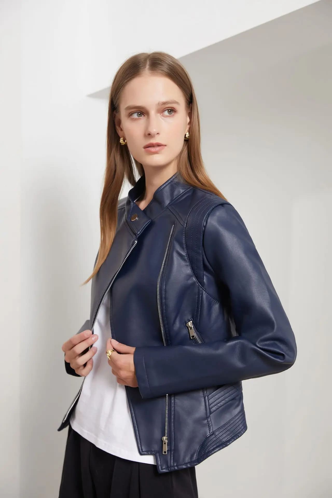 Jaqueta Feminina de Couro Modelo Serena